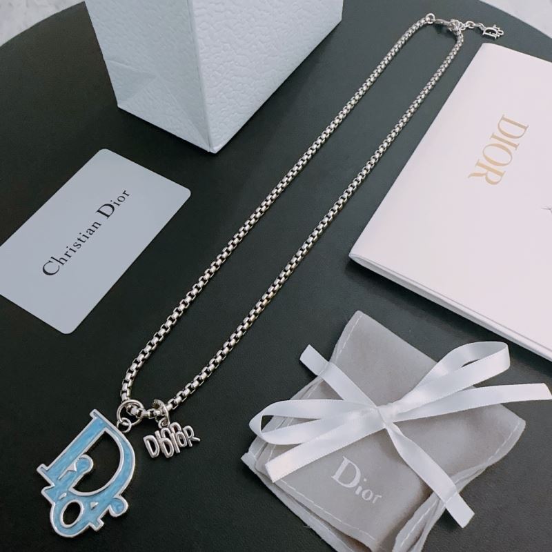 chr1st1an D10r necklaces